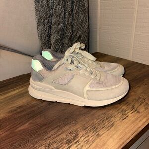 Stylish Beige Sneakers